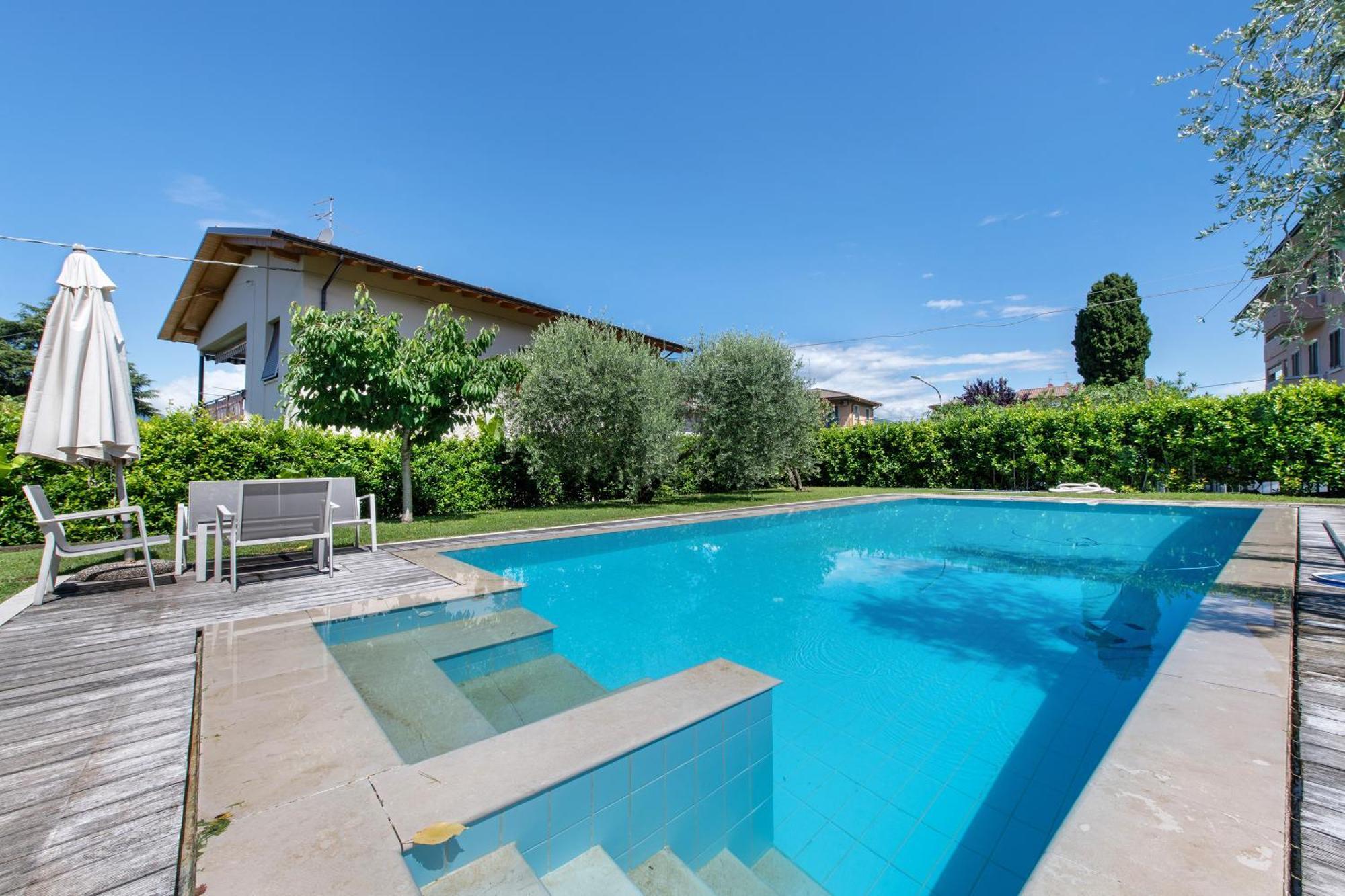 Pittoresco Con Piscina Apartment *